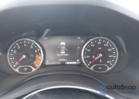 2017 Jeep Renegade Trailhawk 4X4 z USA, uszkodzony, nr VIN ZACCJBCB1HPF51238